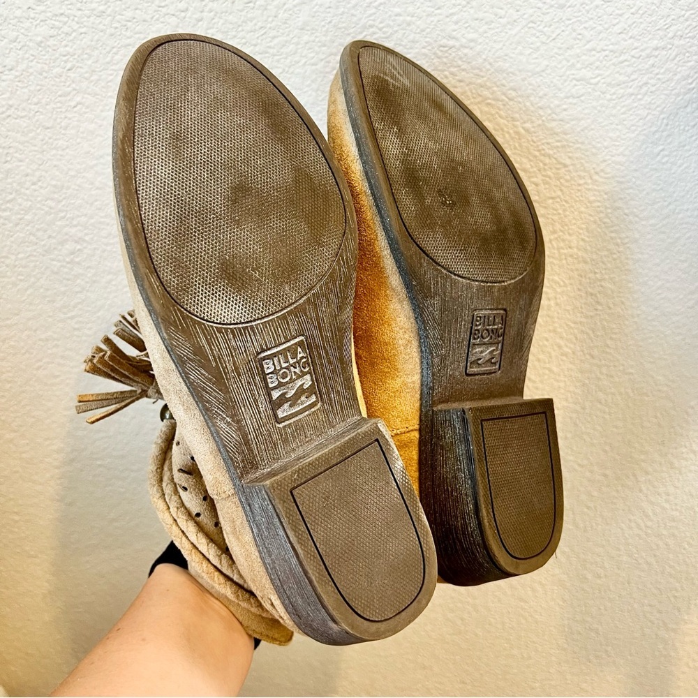 Billabong Beige Suede Ankle Boots with Tassels - Picture 9 of 12